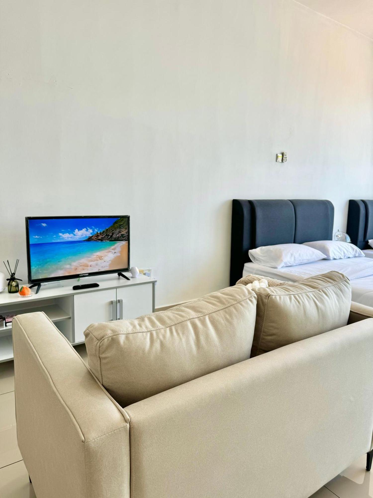 Apartment Mount Austin For 3pax By Dsummer91